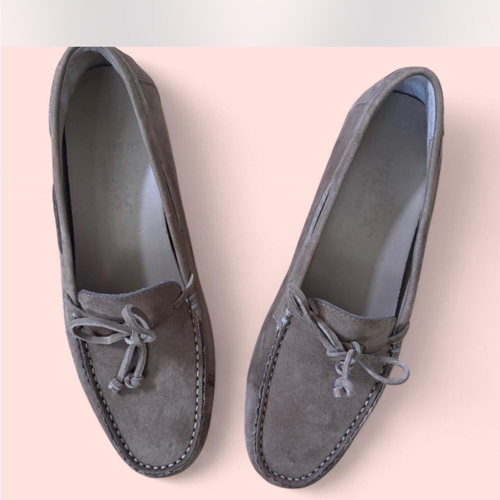 THE FLEXX Women's Taupe Suede Loafers